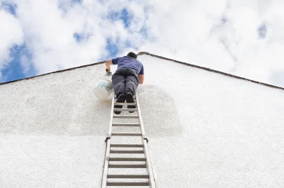 Peinture extérieure à Dampierre-sur-Boutonne — façades et ravalement